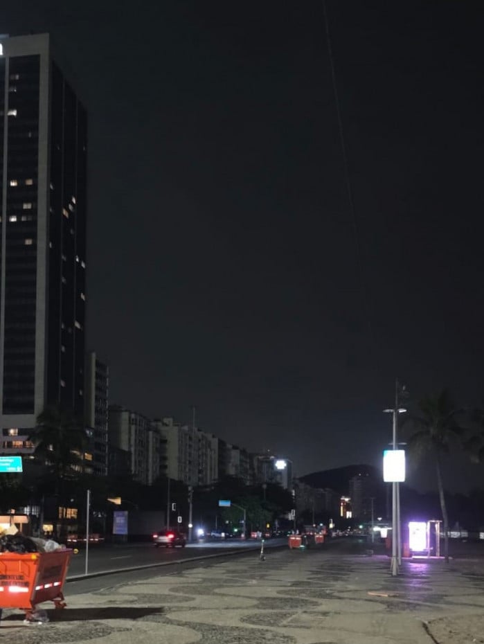 O limite entre a luz e o blecaute