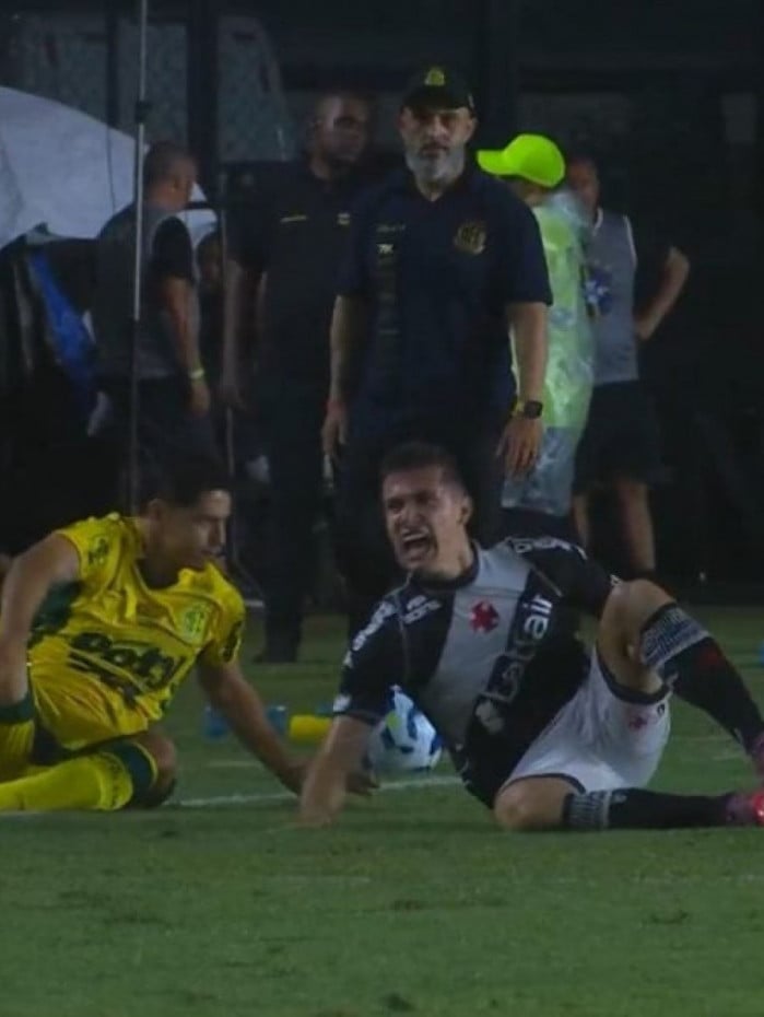 Lucas Piton treina sem dores e se aproxima de retorno ao Vasco