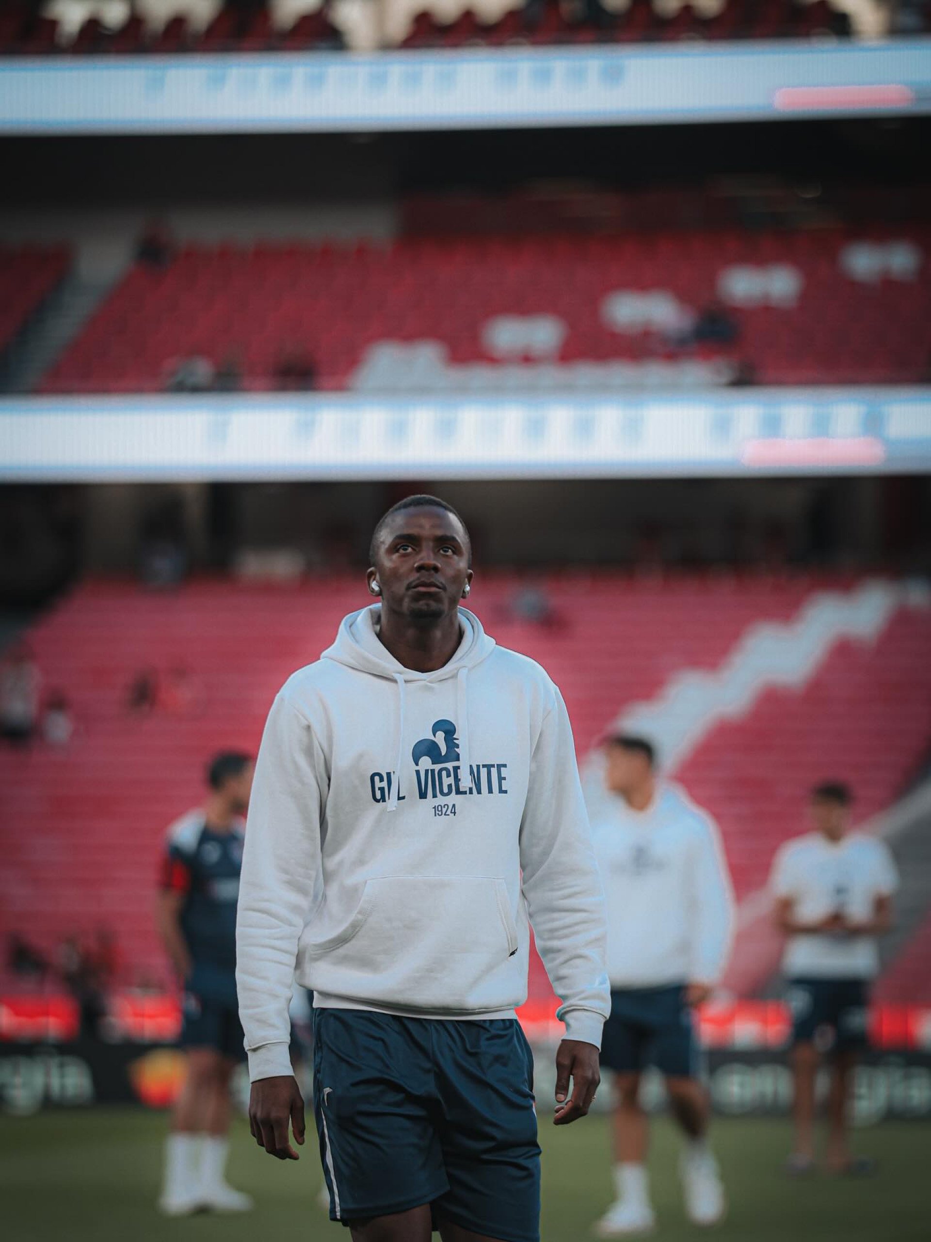 Andrew foi eleito Melhor Goleiro de outubro e novembro pela Liga de Portugal