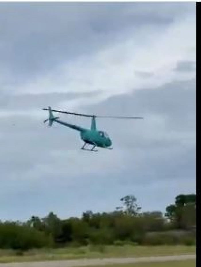 V&iacute;deo mostra helic&oacute;ptero no ar antes de queda em Guaratiba