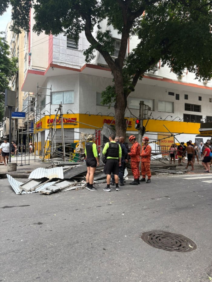 Pol&iacute;cia Civil investiga causas da queda e apura responsabilidades