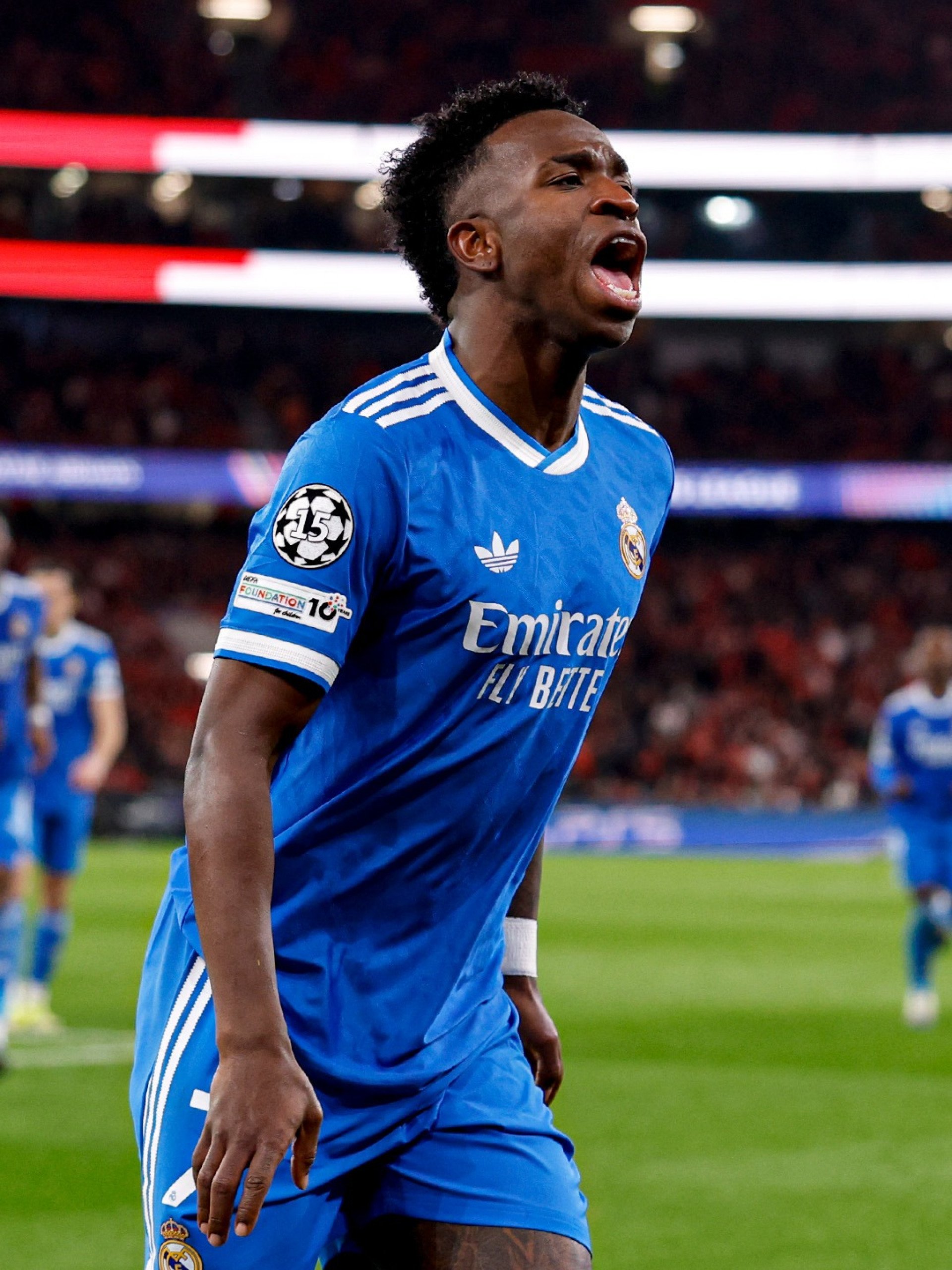 Vini anotou belo gol na Liga dos Campeões