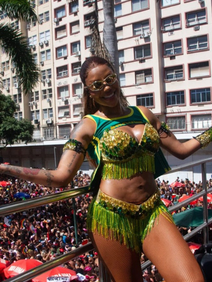 Ludmilla comanda o "Fervo da Lud" pelo oitavo ano no carnaval de rua do Rio