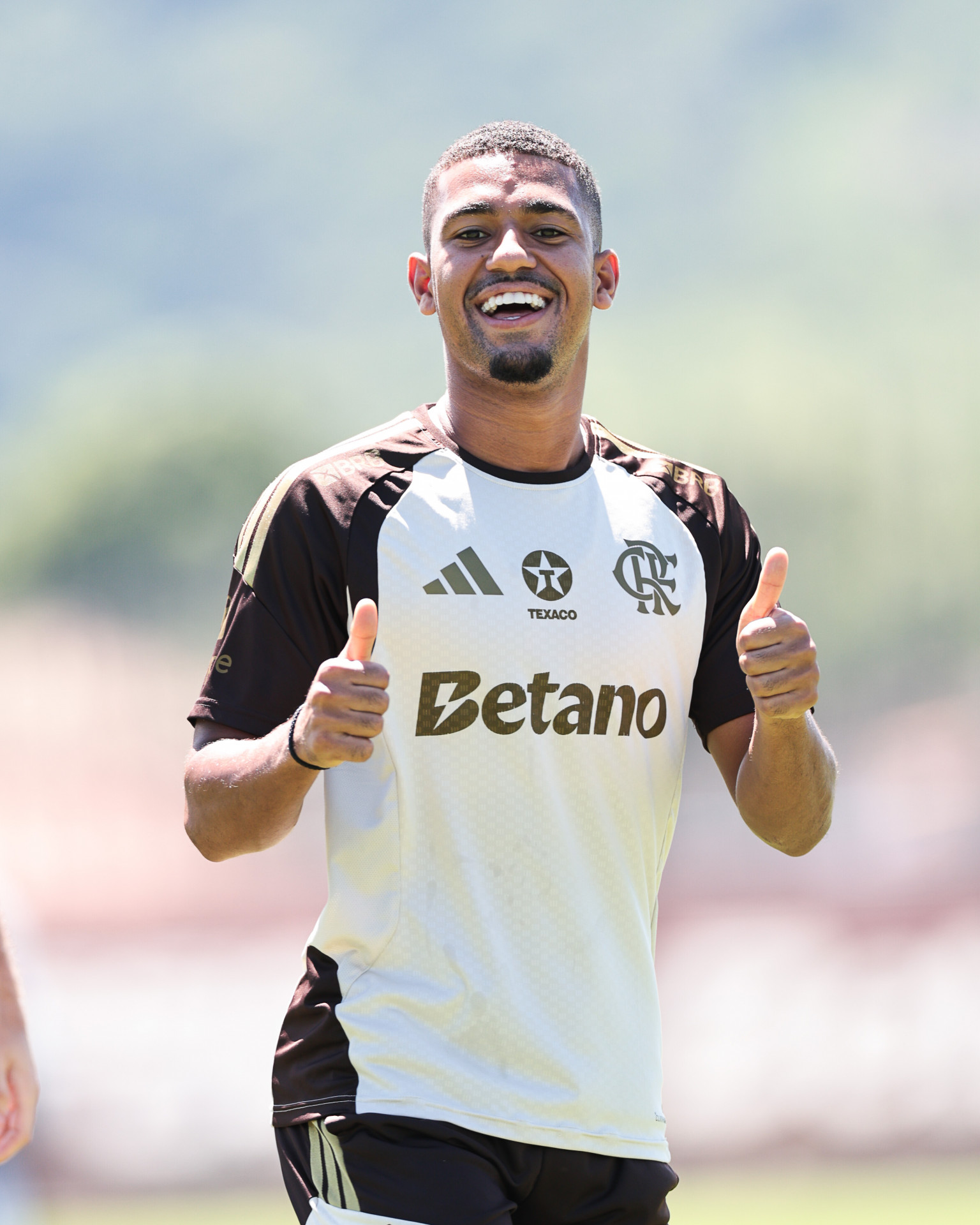 Samuel Lino chegou ao Mengão sob grandes expectativas após ser comprado por valor milionário