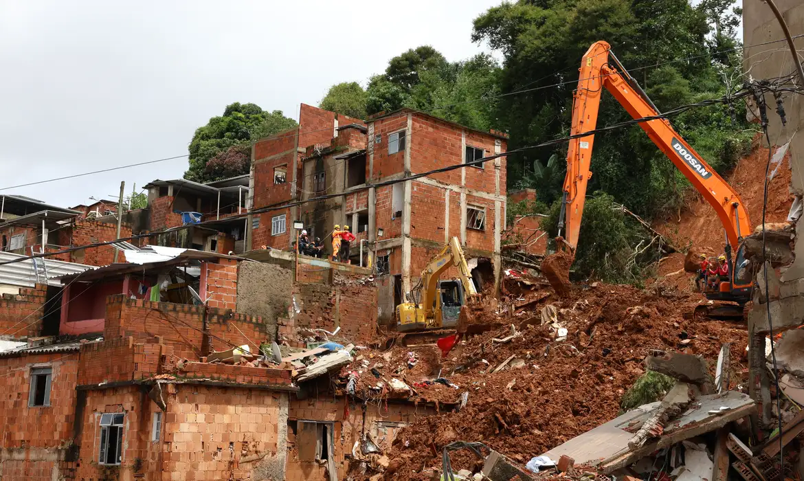 Juiz de Fora: para sobreviventes, sistema de alertas n&atilde;o funcionaram
