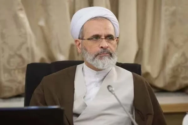 Arafi passar&aacute; a chefiar o Conselho Interino de Lideran&ccedil;a