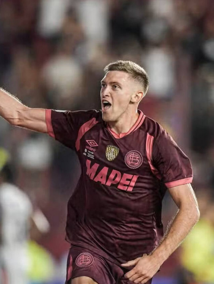 Fluminense destrava pend&ecirc;ncia e acerta com Castillo