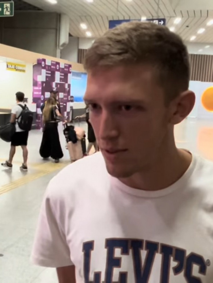 Castillo desembarcou para assinar contrato de cinco temporadas