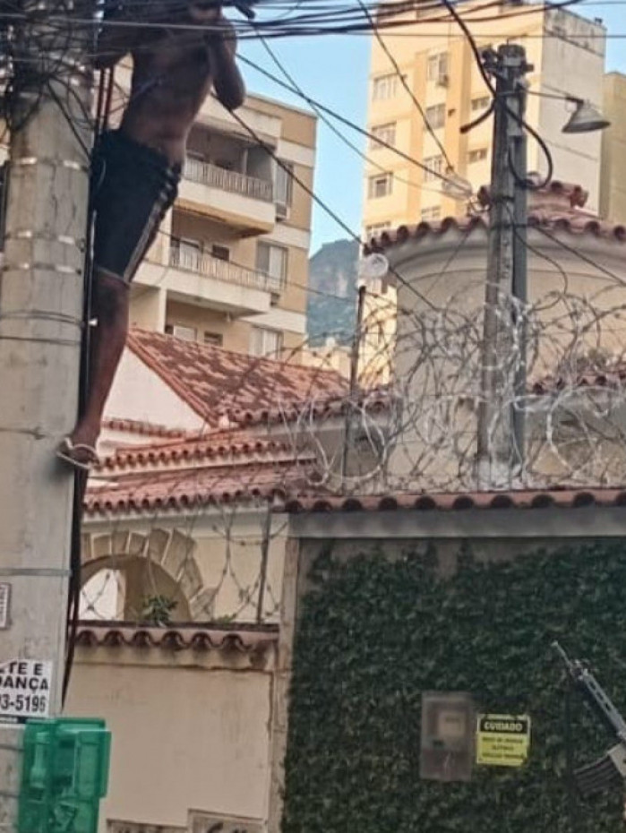 Homem foi encontrado na Rua Em&iacute;lia Sampaio