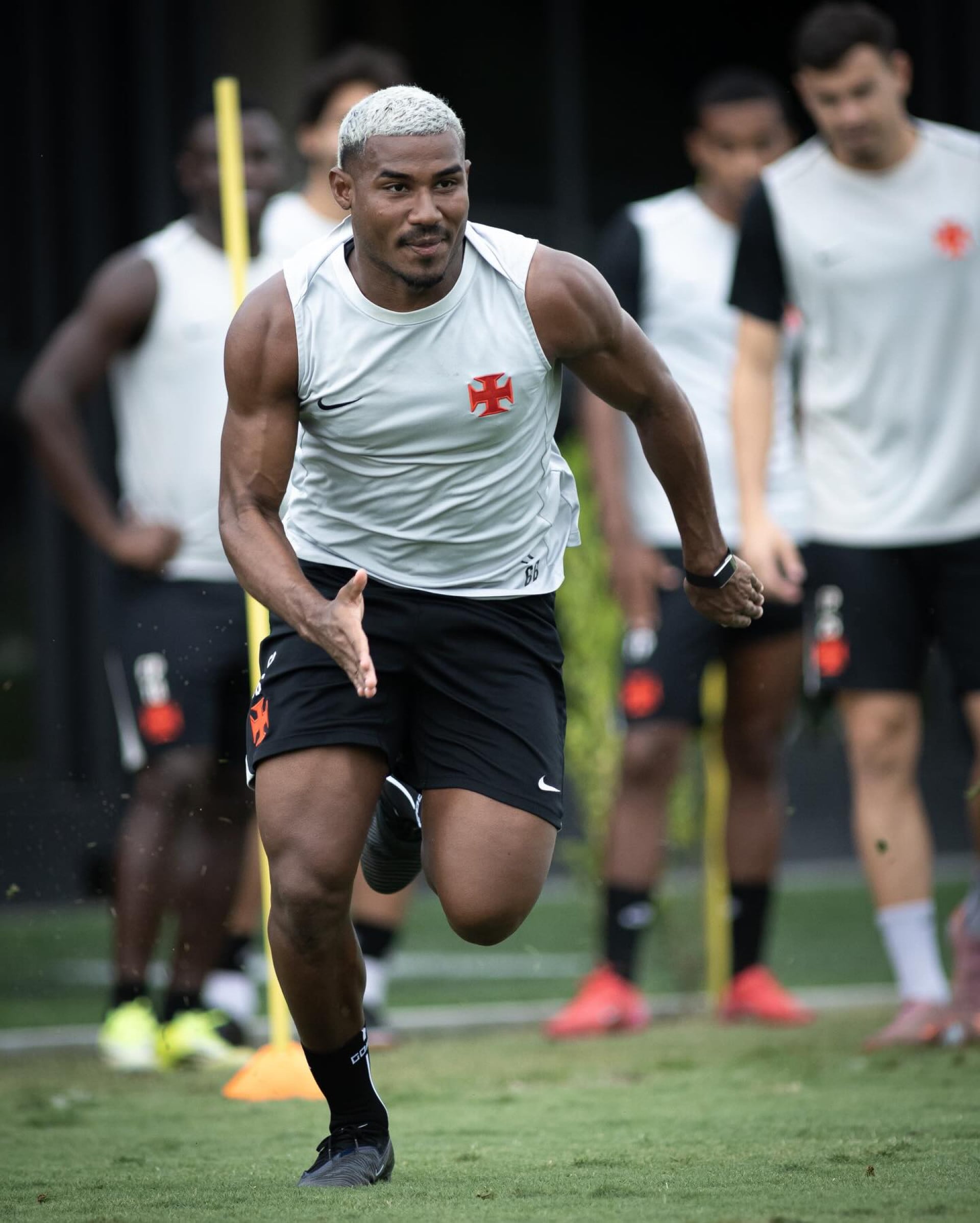 Contratado neste ano, Cuiabano disputa vaga no time titular com Piton