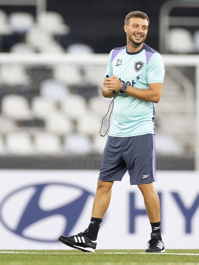 Martin Anselmi ter&aacute; for&ccedil;a m&aacute;xima para enfrentar o Barcelona