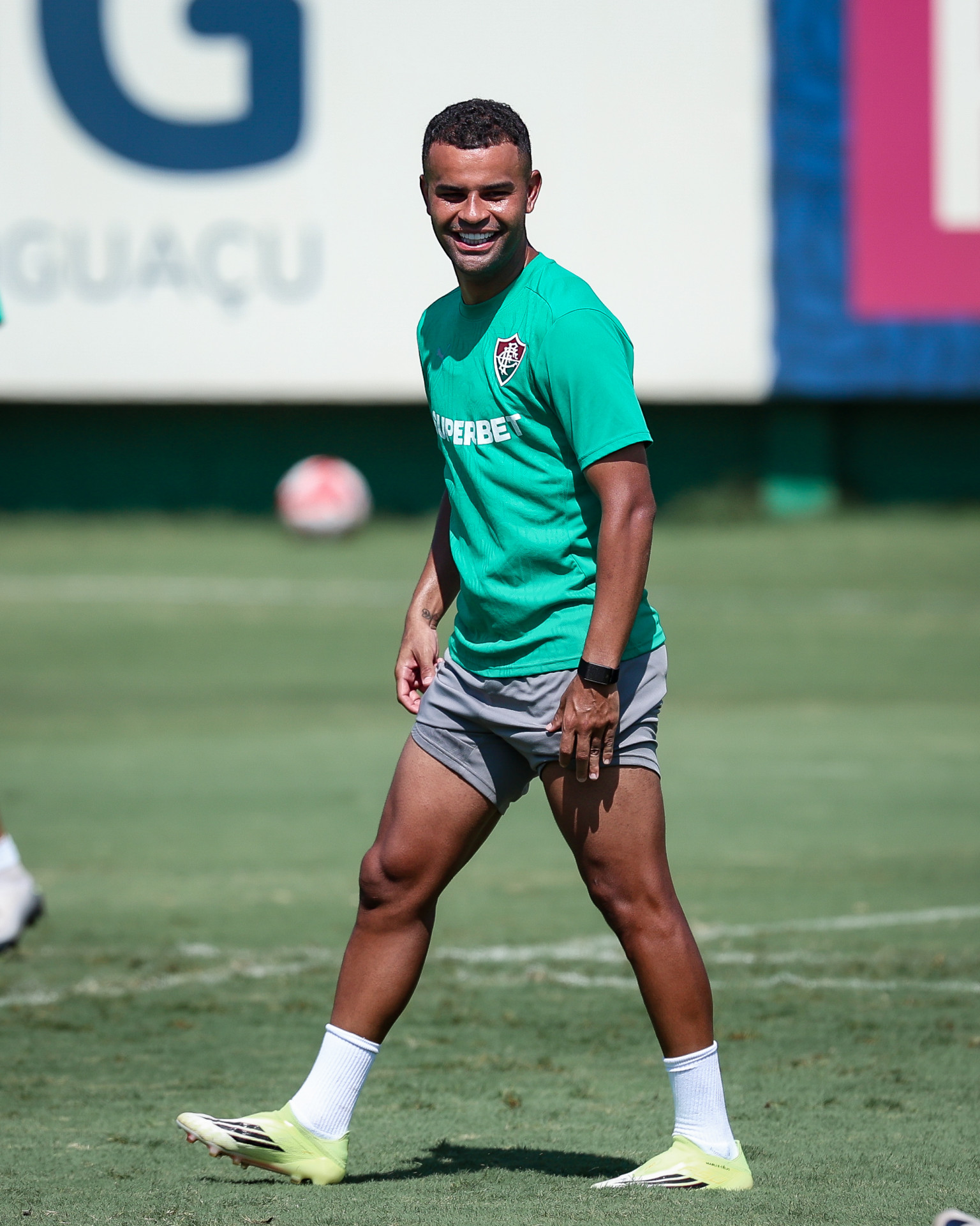 Alisson é opção para o meio