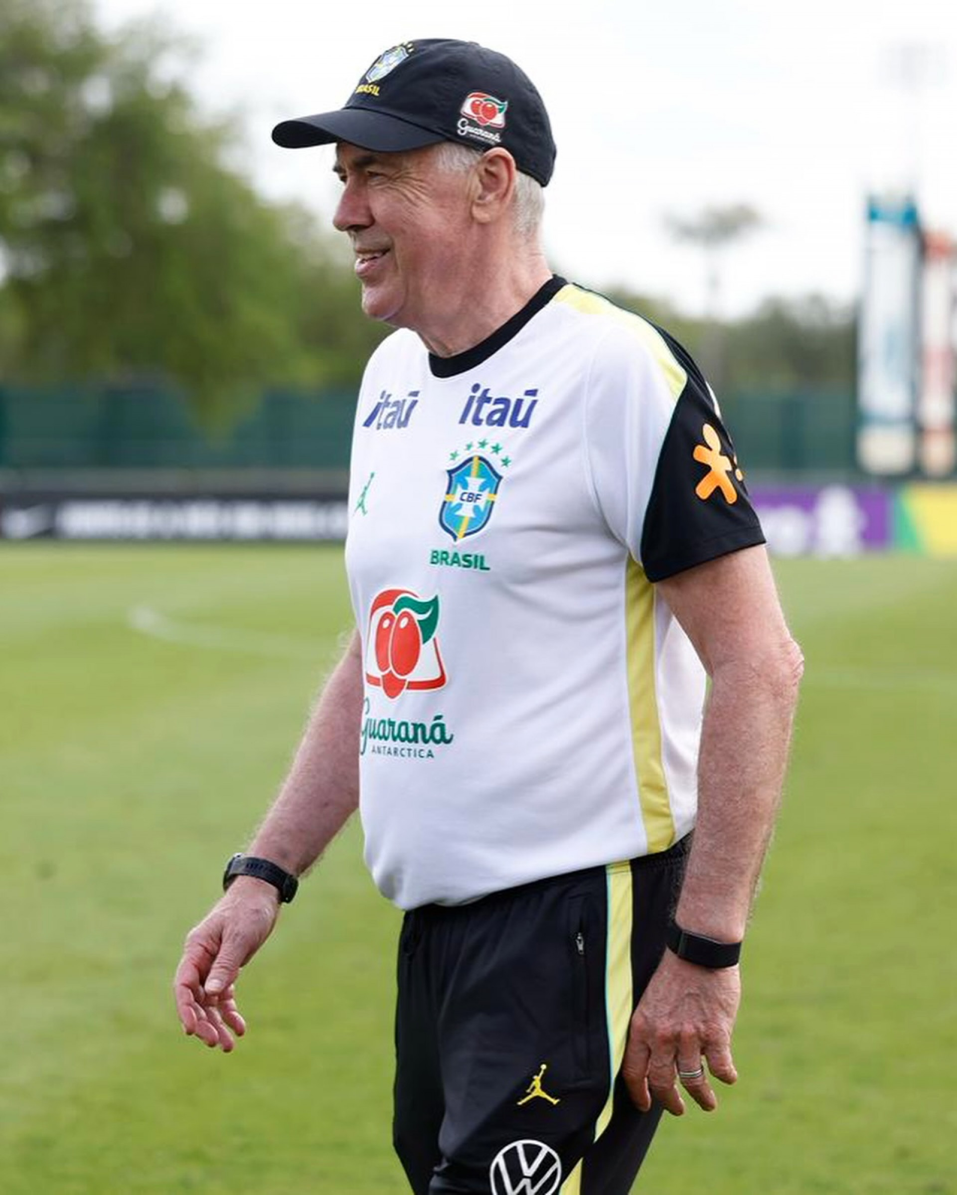 Nos treinamentos, Ancelotti tem indicado que fará grandes alterações no time titular