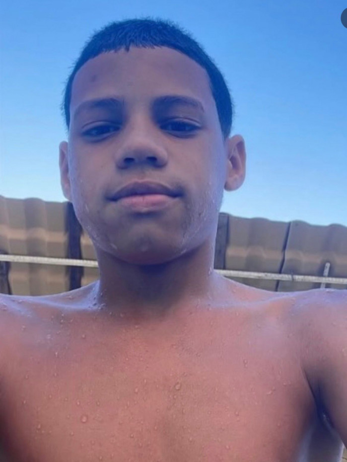 Ronaldo Henrique Souza Peixoto, de 14 anos, foi encontrado morto dentro de um rio