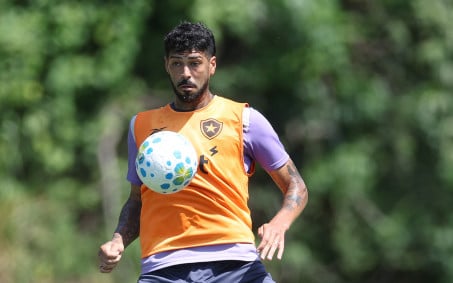 Botafogo fará empréstimo para pagar salários de jogadores