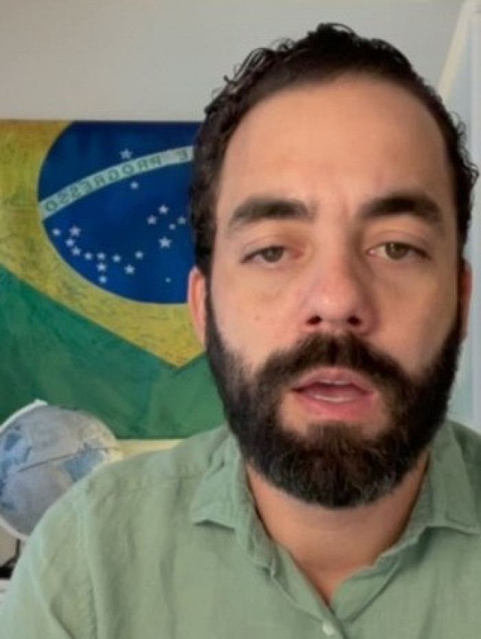 Esdras J&ocirc;natas dos Santos &eacute; foragido da justi&ccedil;a brasileira