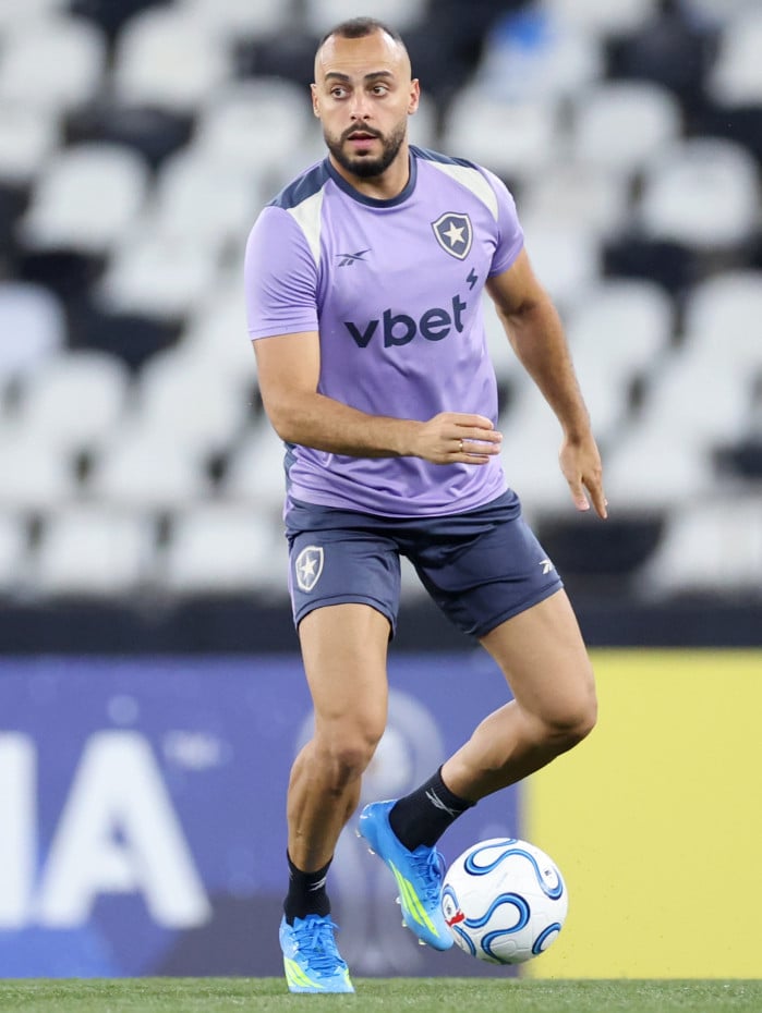 Arthur Cabral espera um jogo complicado na Arena Cond&aacute;