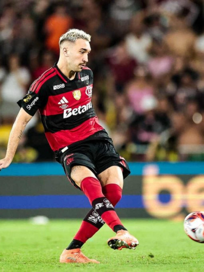 L&eacute;o Ortiz, do Flamengo, ganha elogios da imprensa espanhola