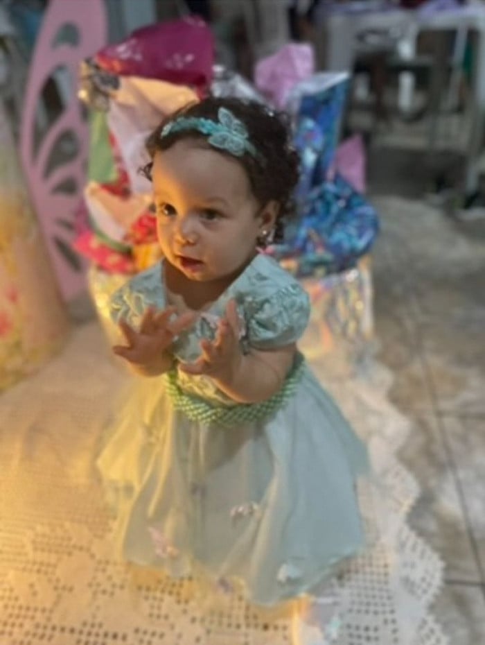 A menina Aylla dos Santos Lahyre de Oliveira tinha de 1 ano e 6 meses