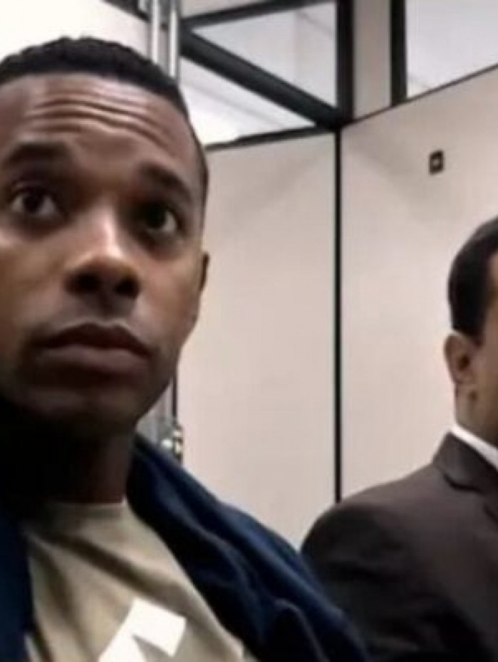 Advogados adotam cautela, mas Robinho estuda a&ccedil;&atilde;o contra Amazon por Trememb&eacute;