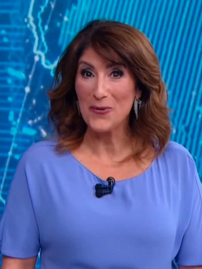 Simone Queiroz passa mal ao vivo 