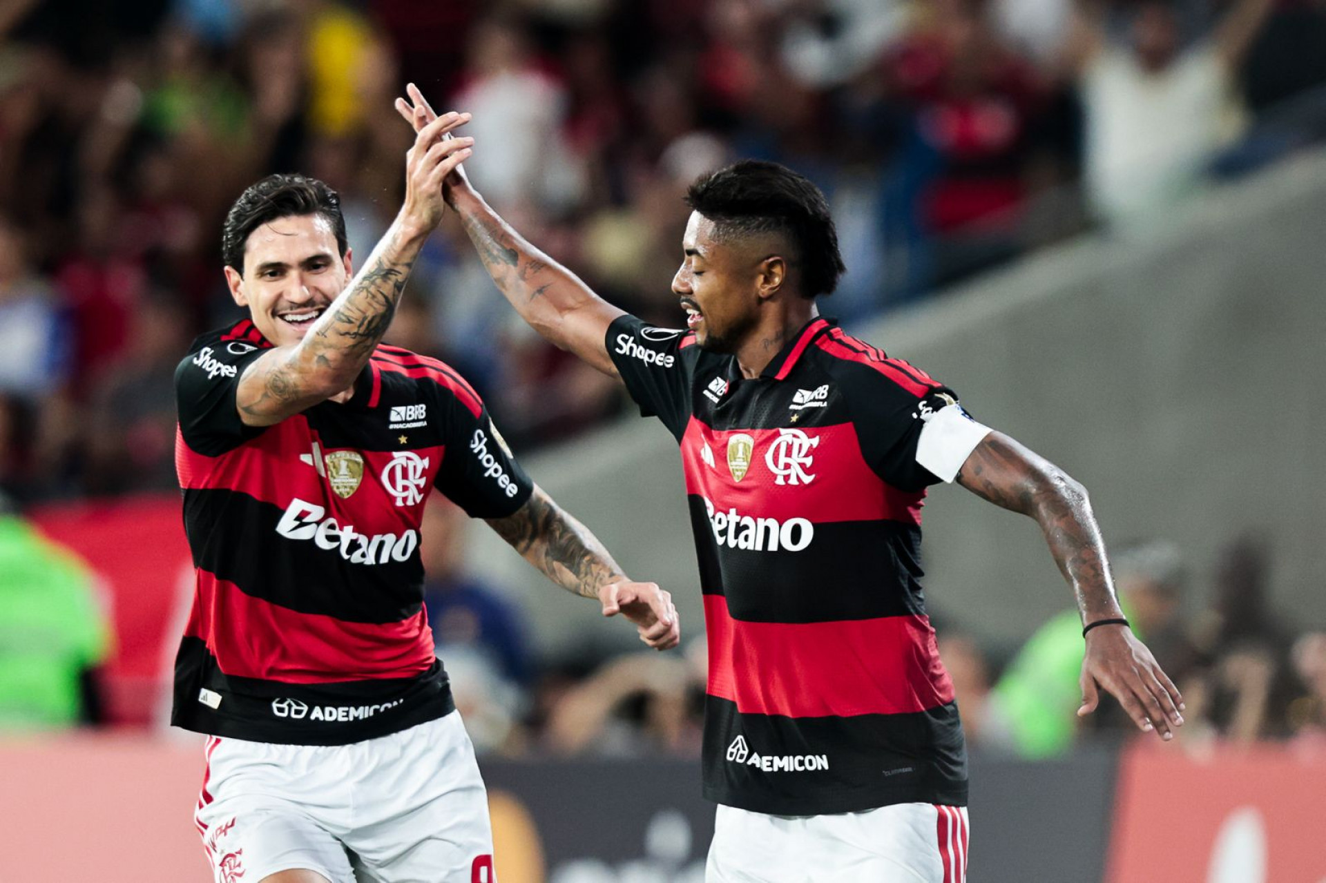 Pedro e BH - GILVAN DE SOUZA/FLAMENGO