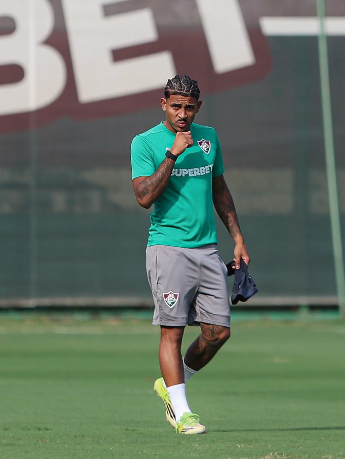 John Kennedy em treino do Fluminense