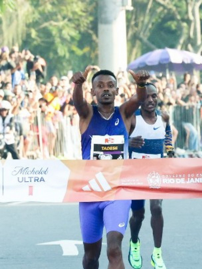 Atleta et&iacute;ope Tsegaye Getachew venceu a 24&ordf; Maratona do Rio de 42 km