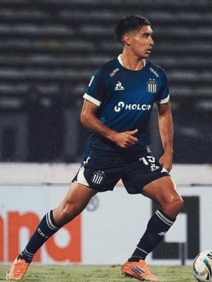 Juan Sforza em campo pelo Talleres