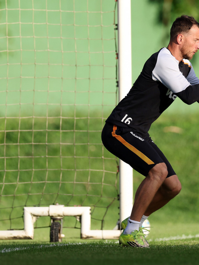 Goleiro Neto durante treinamento do Botafogo
