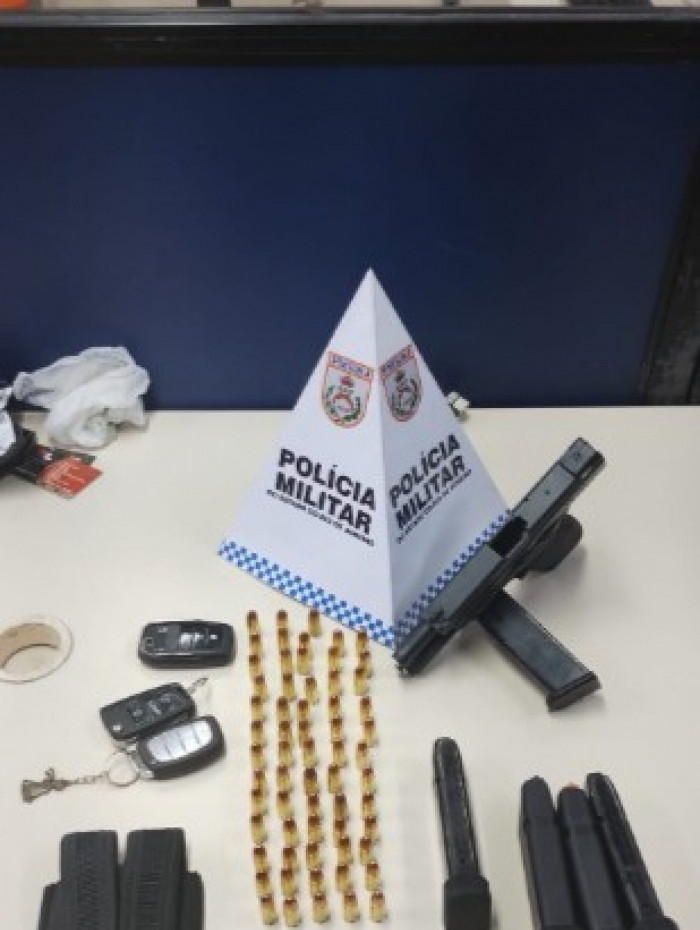 Dupla foi presa ao tentar resgatar comparsa na Estrada do Campinho, em Campo Grande, Zona Oeste do Rio