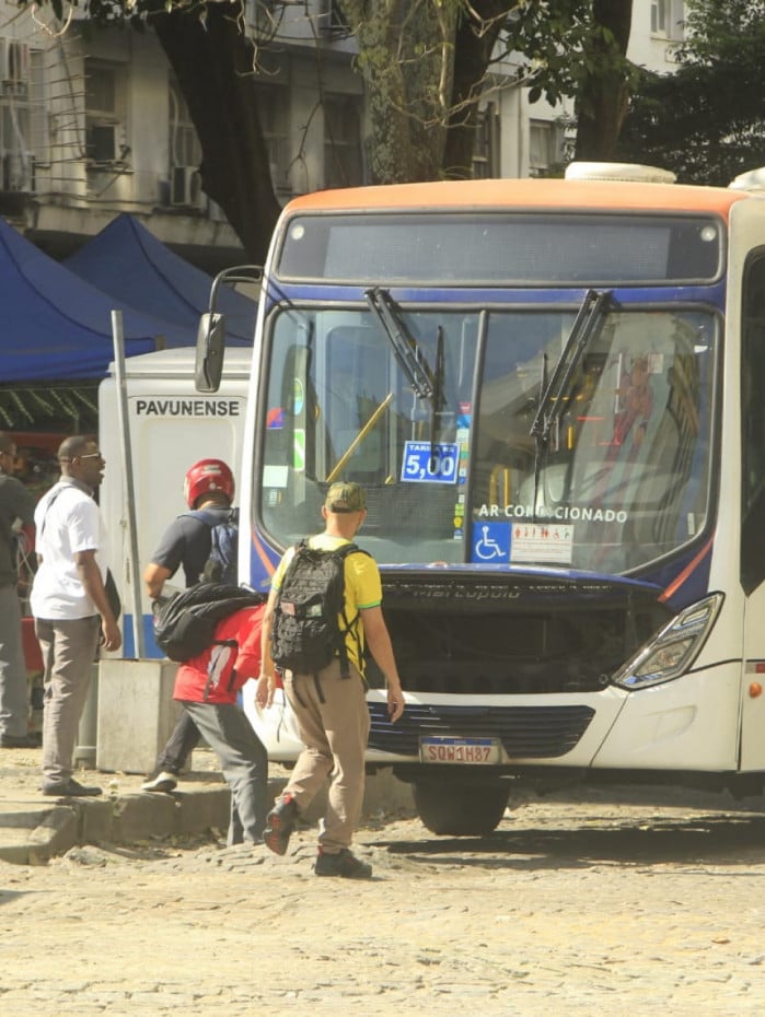 Sem acordo entre Rio &Ocirc;nibus e rodovi&aacute;rios, audi&ecirc;ncia termina em confus&atilde;o no Centro do Rio