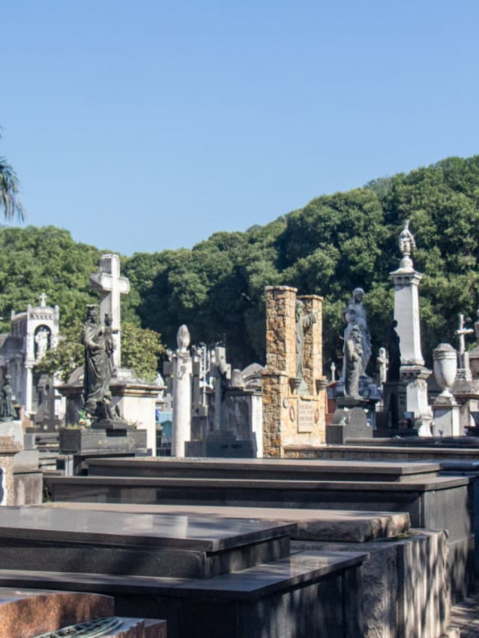 Marcio Bel&eacute;m dos Santos, de 31 anos, foi sepultado no Cemit&eacute;rio do Catumbi, no Centro do Rio