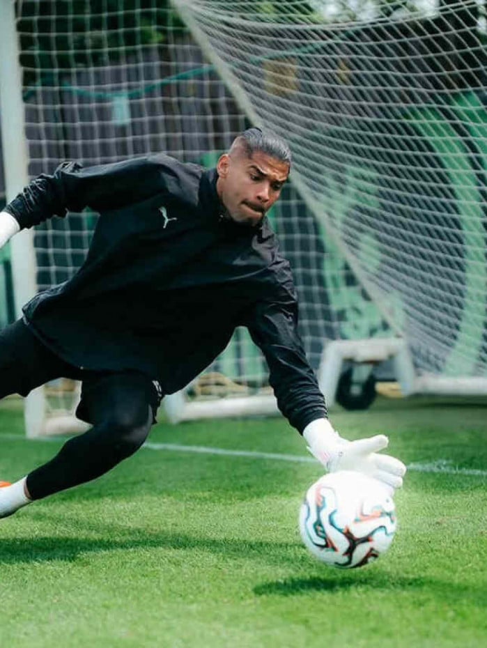 Warleson defende o Cercle Brugge, da B&eacute;lgica
