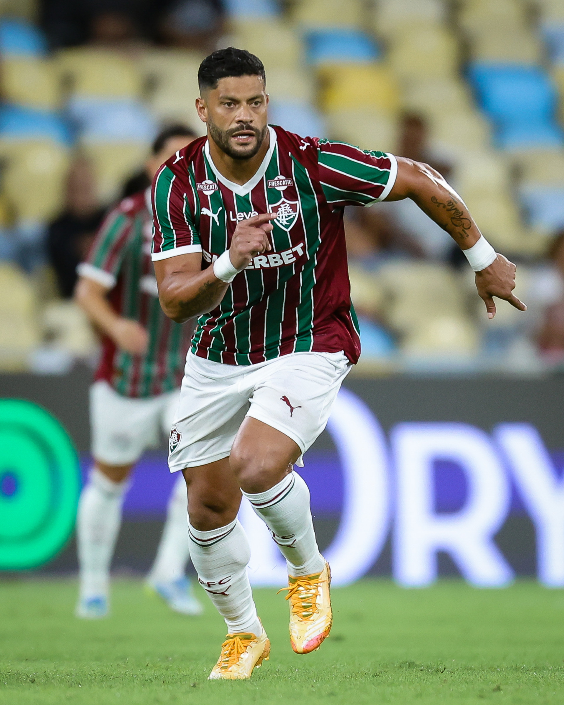 Hulk estreou pelo Fluminense na goleada por 6 a 1 sobre o Nova Iguaçu, na última quarta, em amistoso