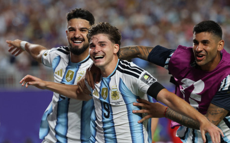 No sufoco, Argentina escapa da zebra suíça