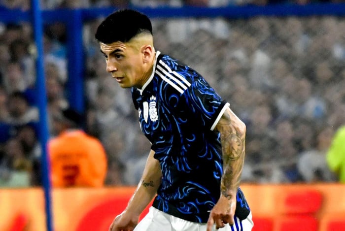 Thiago Almada agora &eacute; alvo do Flamengo, que pode dar chap&eacute;u no River e fechar sua contrata&ccedil;&atilde;o