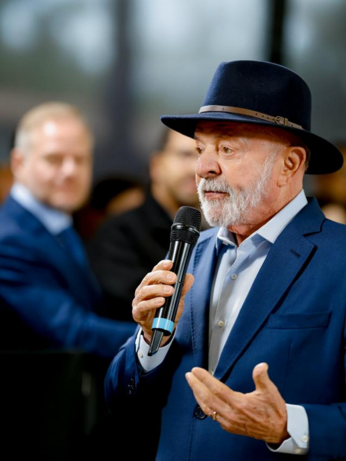 Lula esperava que mais jogadores voltassem no avião da CBF