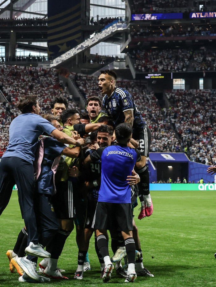 Argentina venceu a Inglaterra e est&aacute; na final da Copa do Mundo