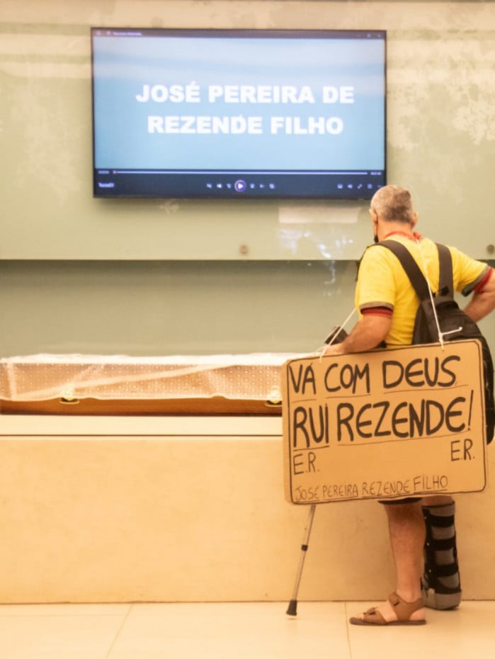 Ator Rui Rezende foi cremado no Cemit&eacute;rio Memorial do Carmo, no Caju