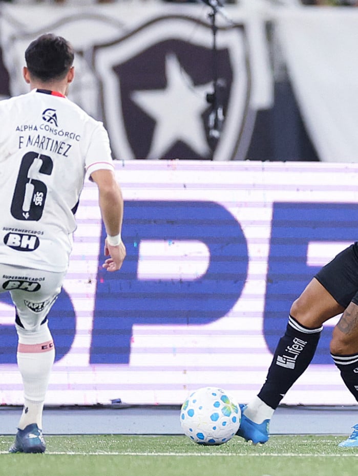 Lance do jogo entre Botafogo e Vit&oacute;ria