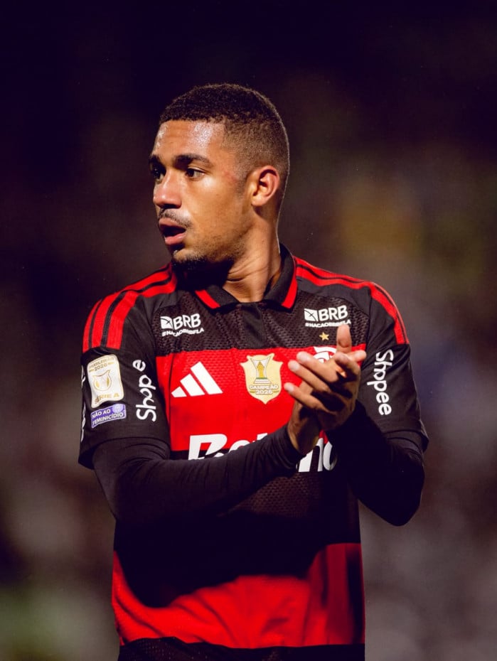 Samuel Lino no jogo entre Chapecoense e Flamengo