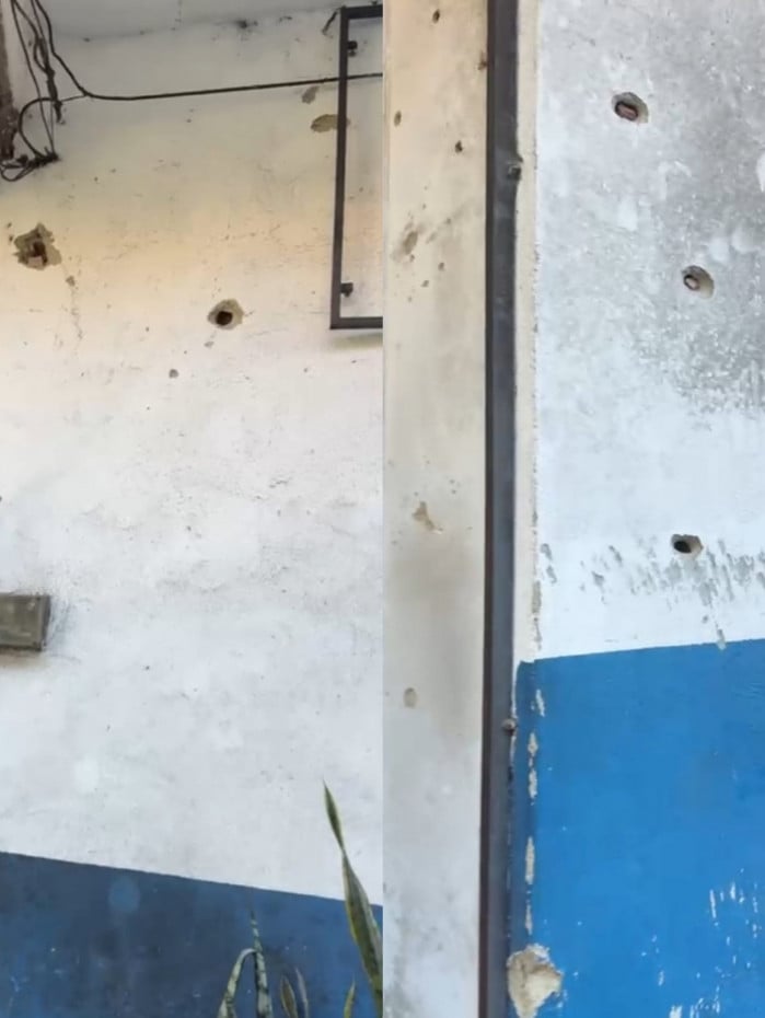 Base da PM na Gard&ecirc;nia Azul, Zona Sudoeste do Rio, foi alvejada por criminosos durante repres&aacute;lia