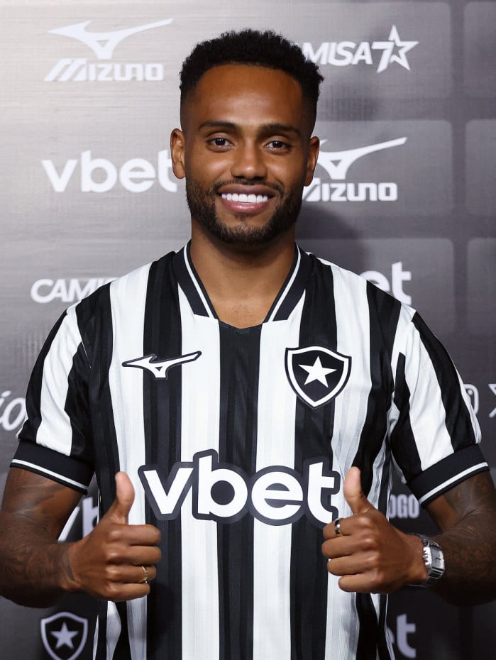 Danilo Pereira &eacute; o novo refor&ccedil;o do Botafogo