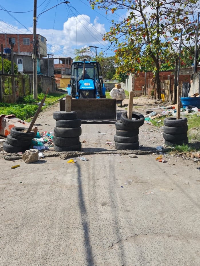 PM removeu cerca de 10 toneladas de barricadas na comunidade do Lodial, em S&atilde;o Gon&ccedil;alo