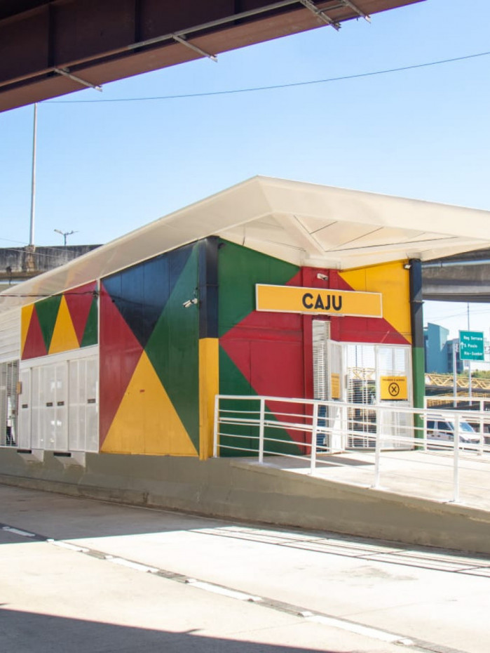 A Esta&ccedil;&atilde;o Caju BRT foi inaugurada ontem para a felicidade dos moradores do bairro e adjac&ecirc;ncias