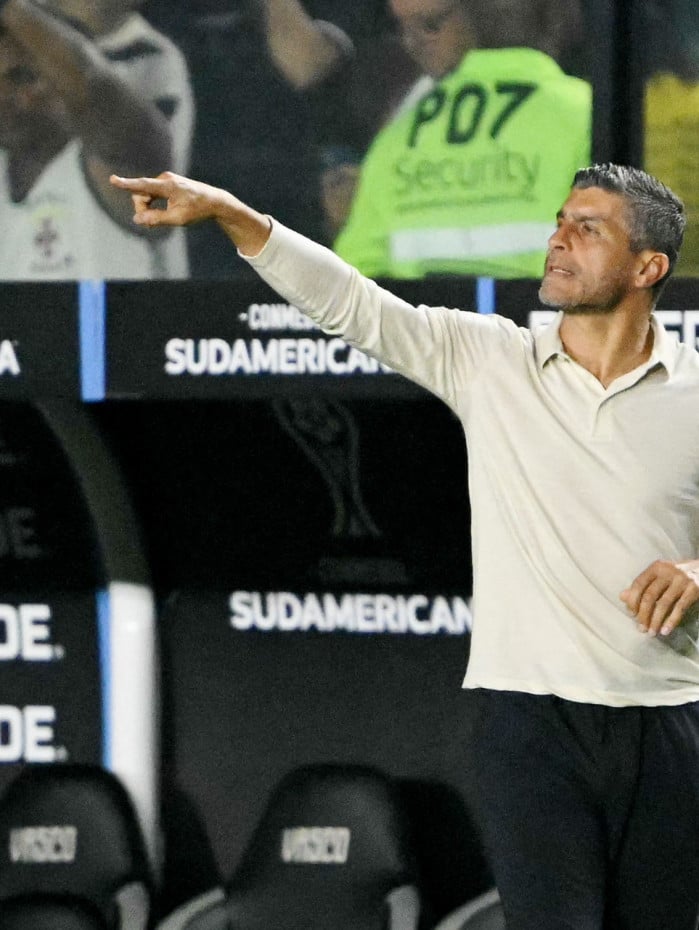 Vasco de Pedro Emanuel vive situa&ccedil;&atilde;o dif&iacute;cil no Brasileir&atilde;o e precisa melhorar aproveitamento de pontos
