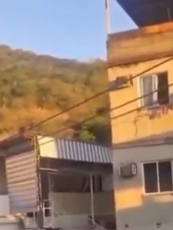Moradores da Muzema flagraram intensos tiroteios na regi&atilde;o nesta quarta-feira (19)