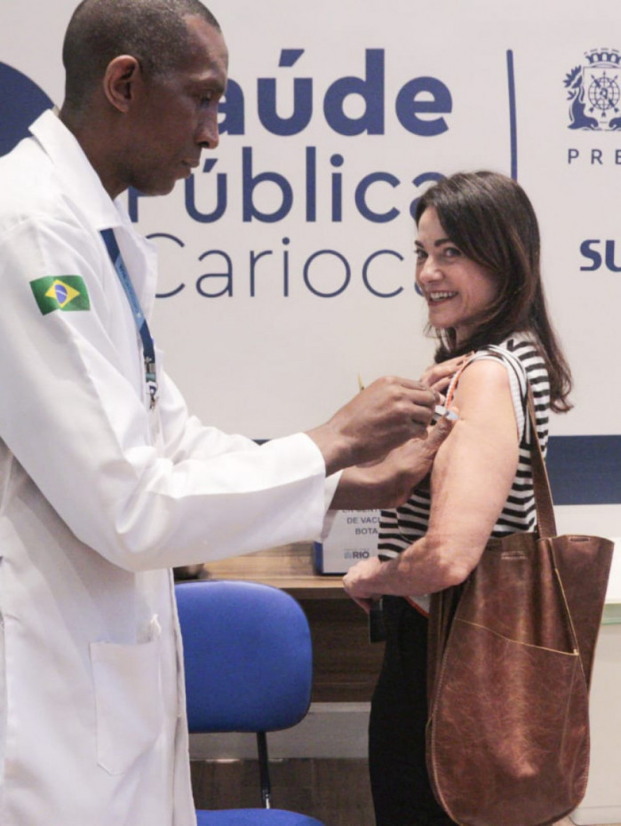 Ana Paula Brand&atilde;o atualizou a caderneta 