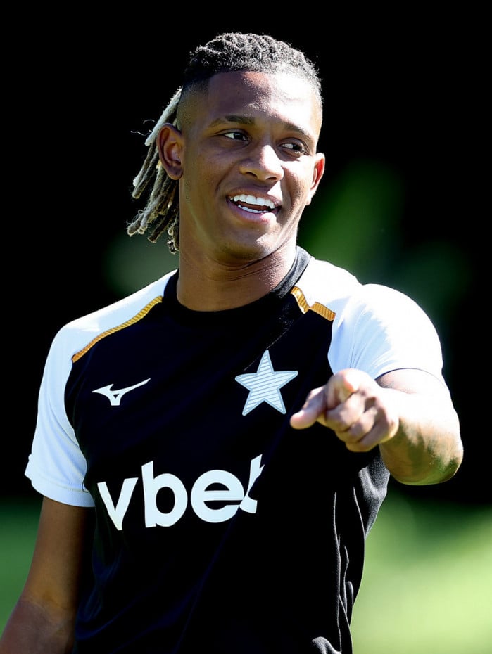 Danilo pode refor&ccedil;ar o Botafogo no pr&oacute;ximo domingo (30)